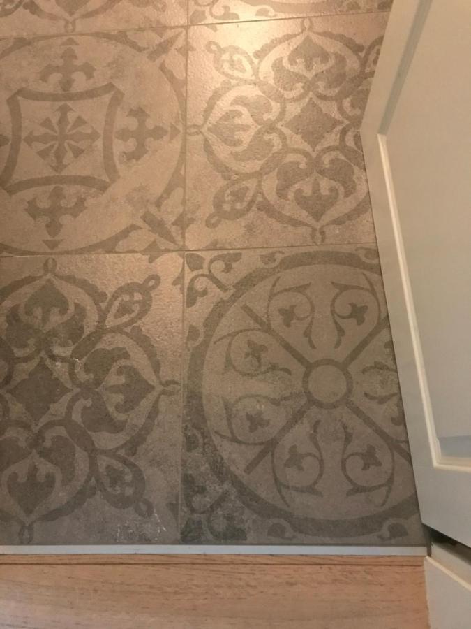 Appartment 53Qm Im Architektenhaus - 2 Schlafzimmer Mit Kueche Und Bad, Nur 2Min Von A8 - Ruhig Und Modern Irschenberg Exteriér fotografie